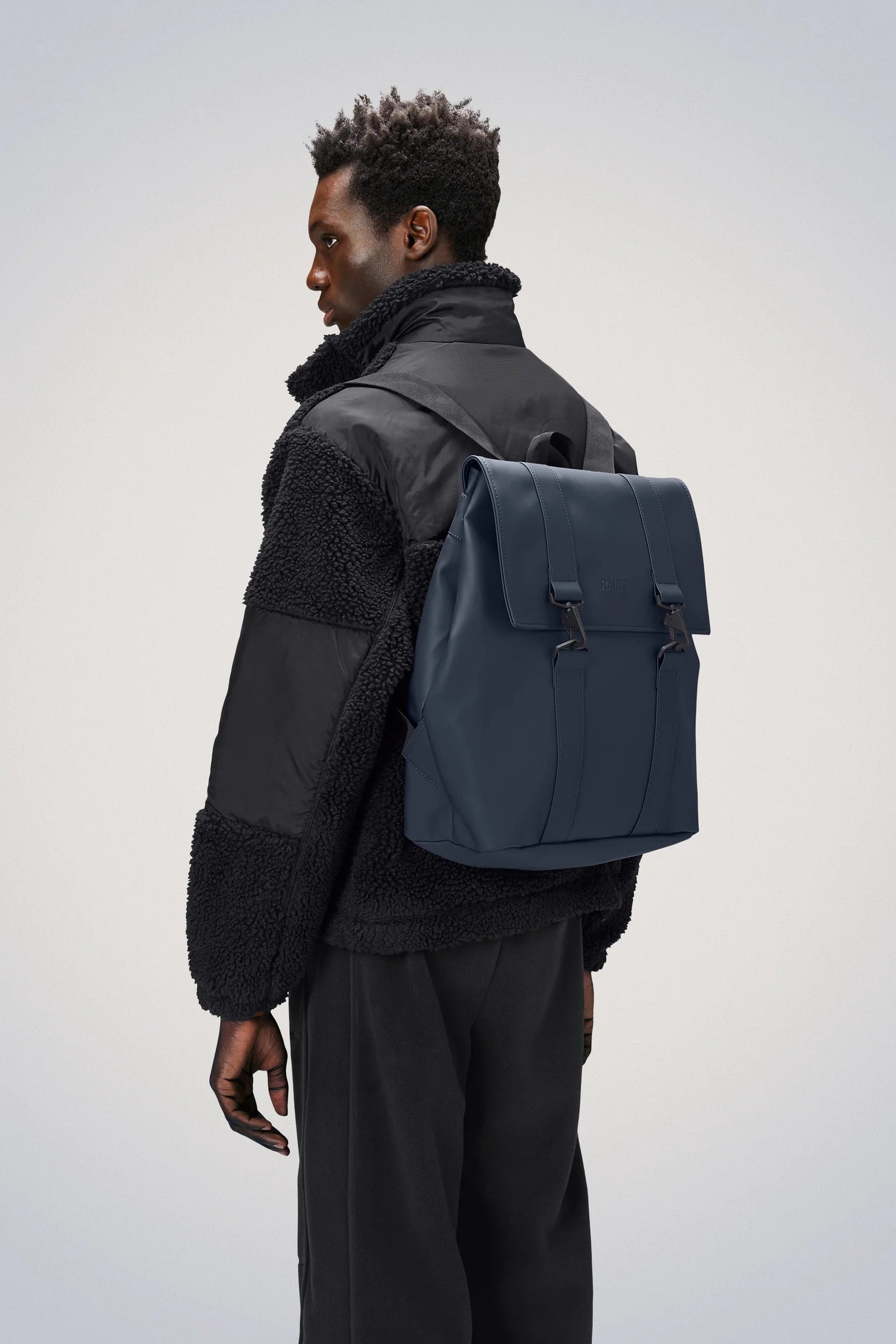 Rains MSN Bag in Navy