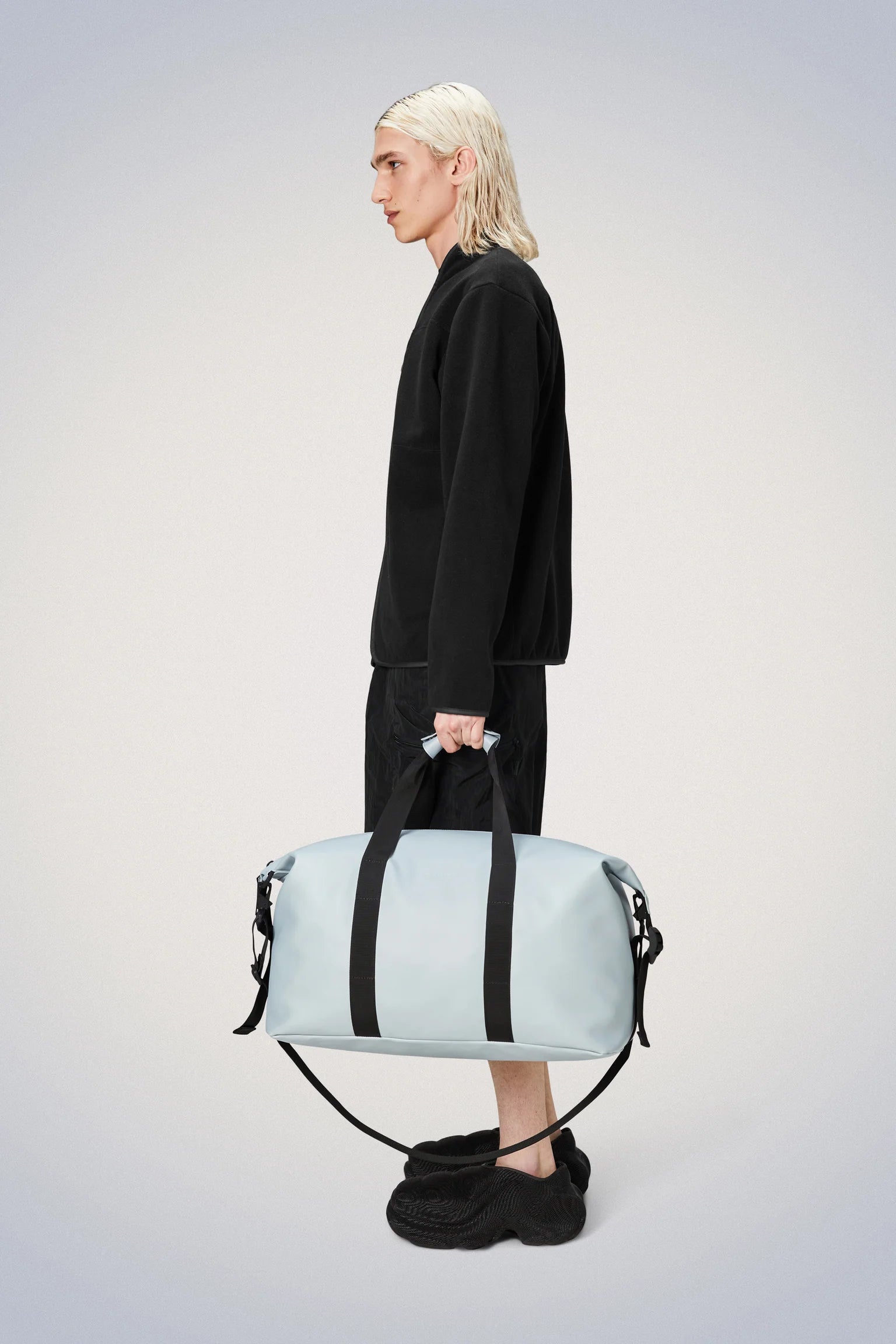Rains Hilo Weekend Bag in Wind