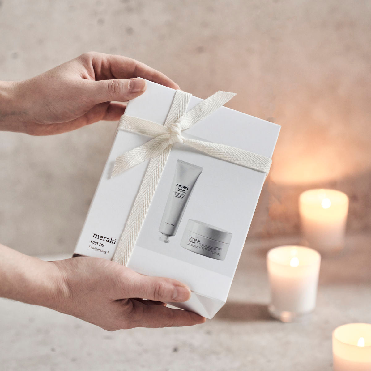 Organic Gift Box Foot Spa with Foot Salt and Cream