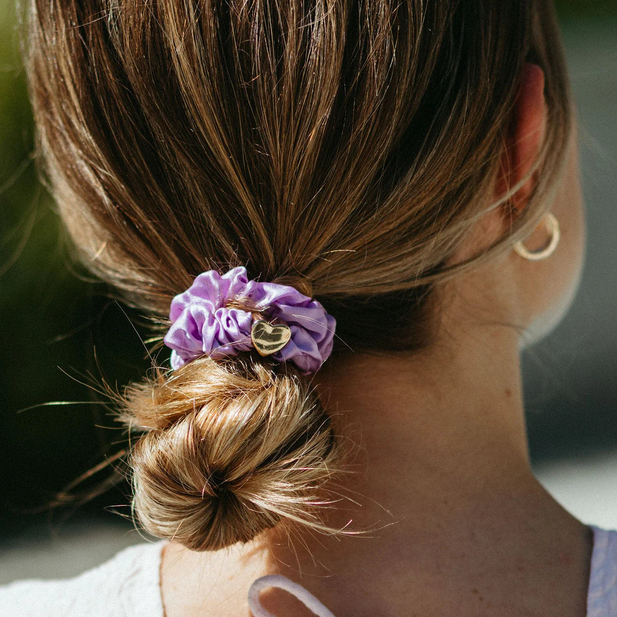 Silk Scrunchie Gold Heart · Lilac