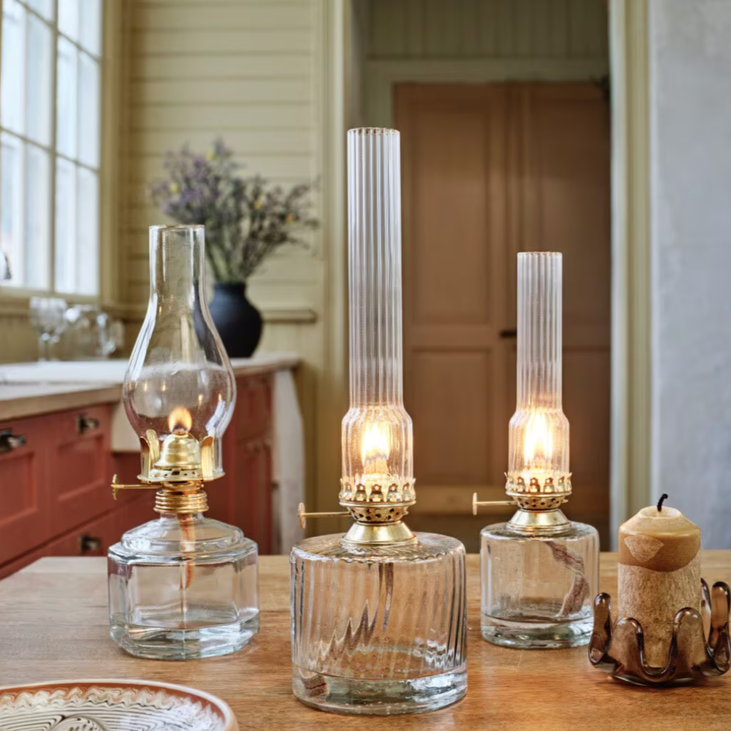 Kerosene Lamp Elvira Large in Fluted Glass w. Antique Brass 30cm