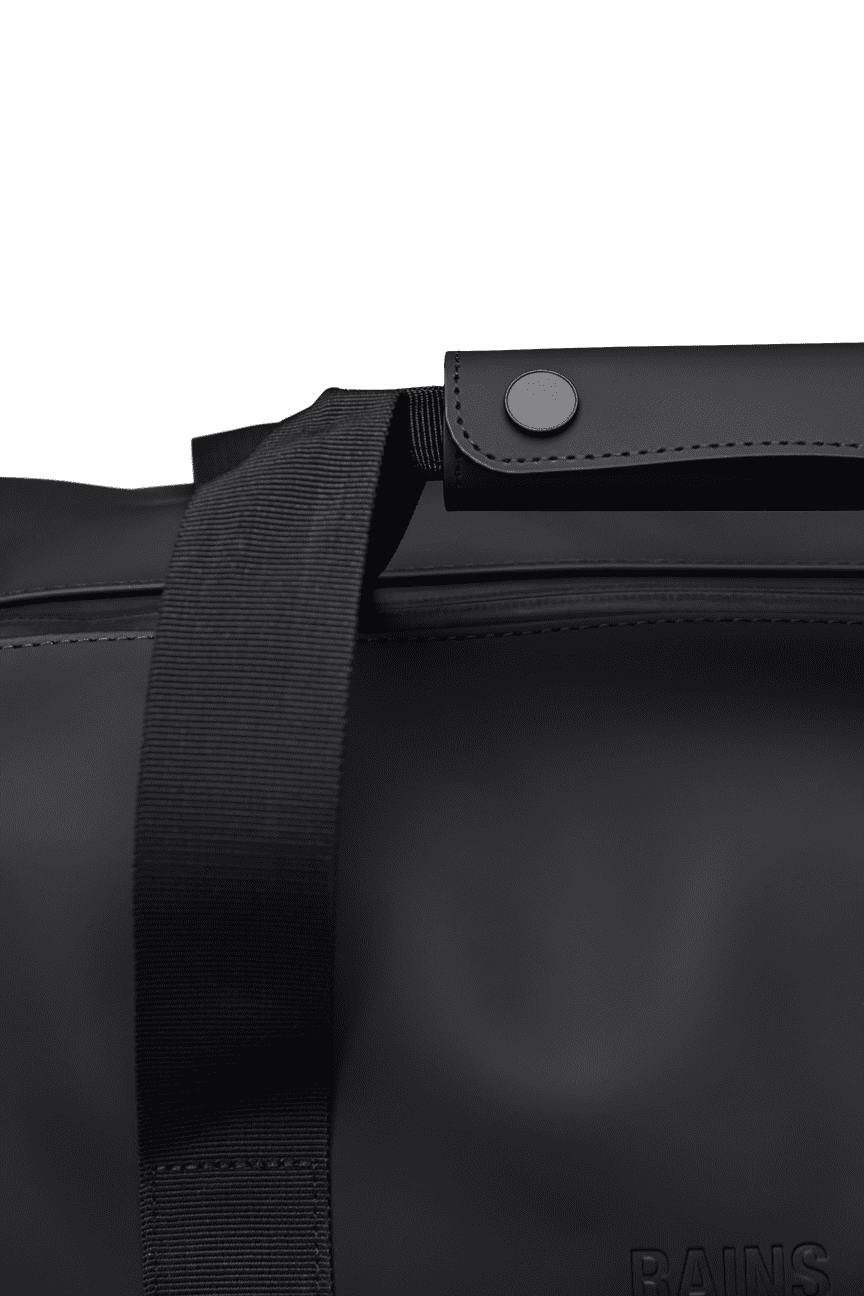 Rains Hilo Weekend Bag Small in Black