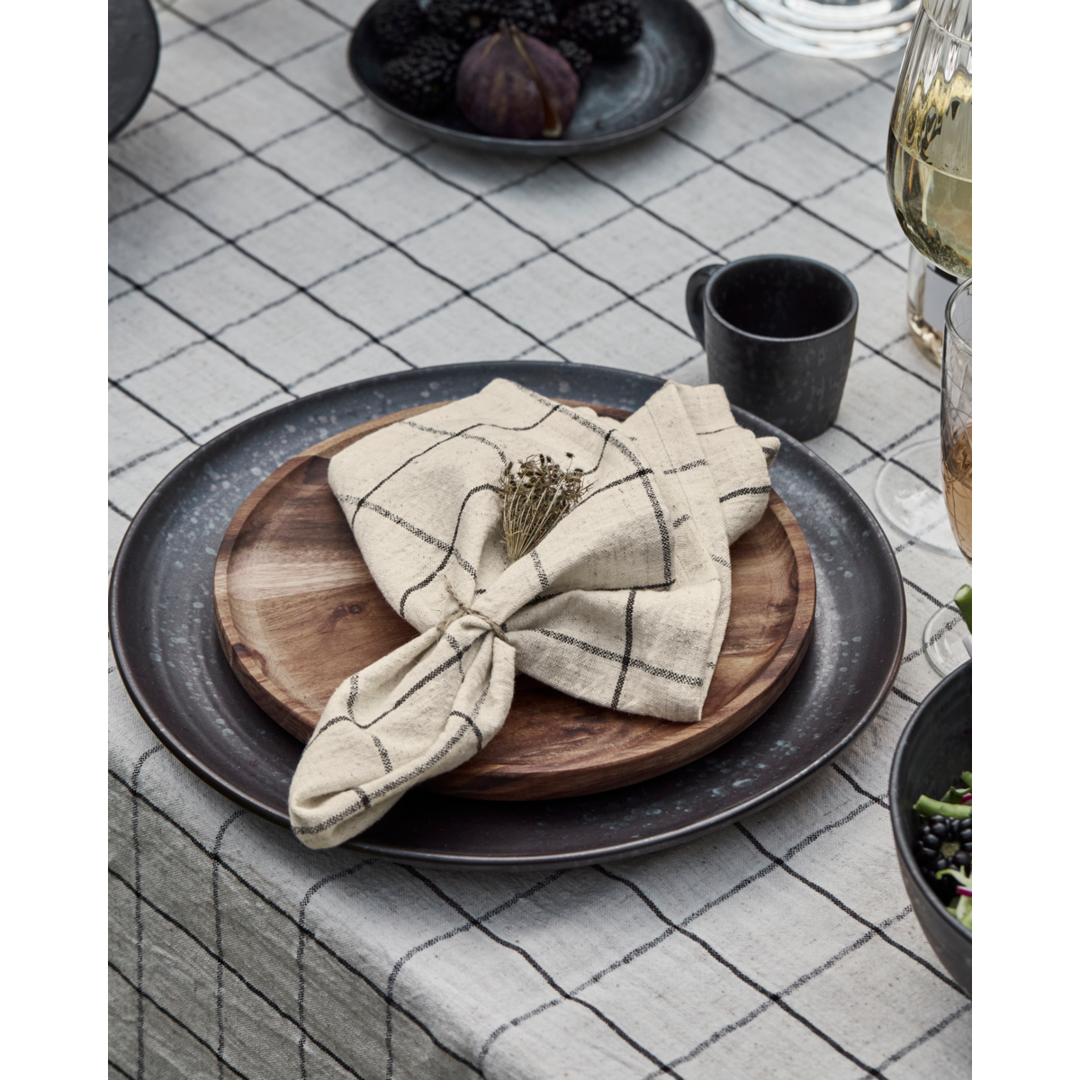 Checkered Napkins in Cotton and Linen, Black and Off-White, Set of 4