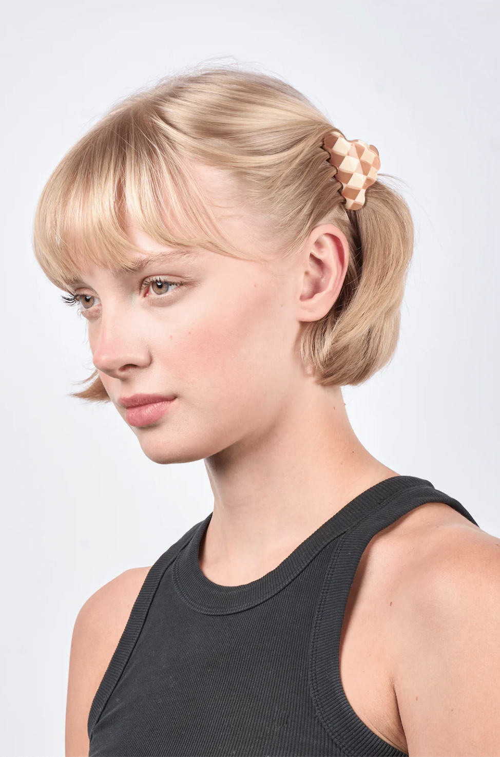 Lene Checkered Mini Hair Claw Clip in Peach