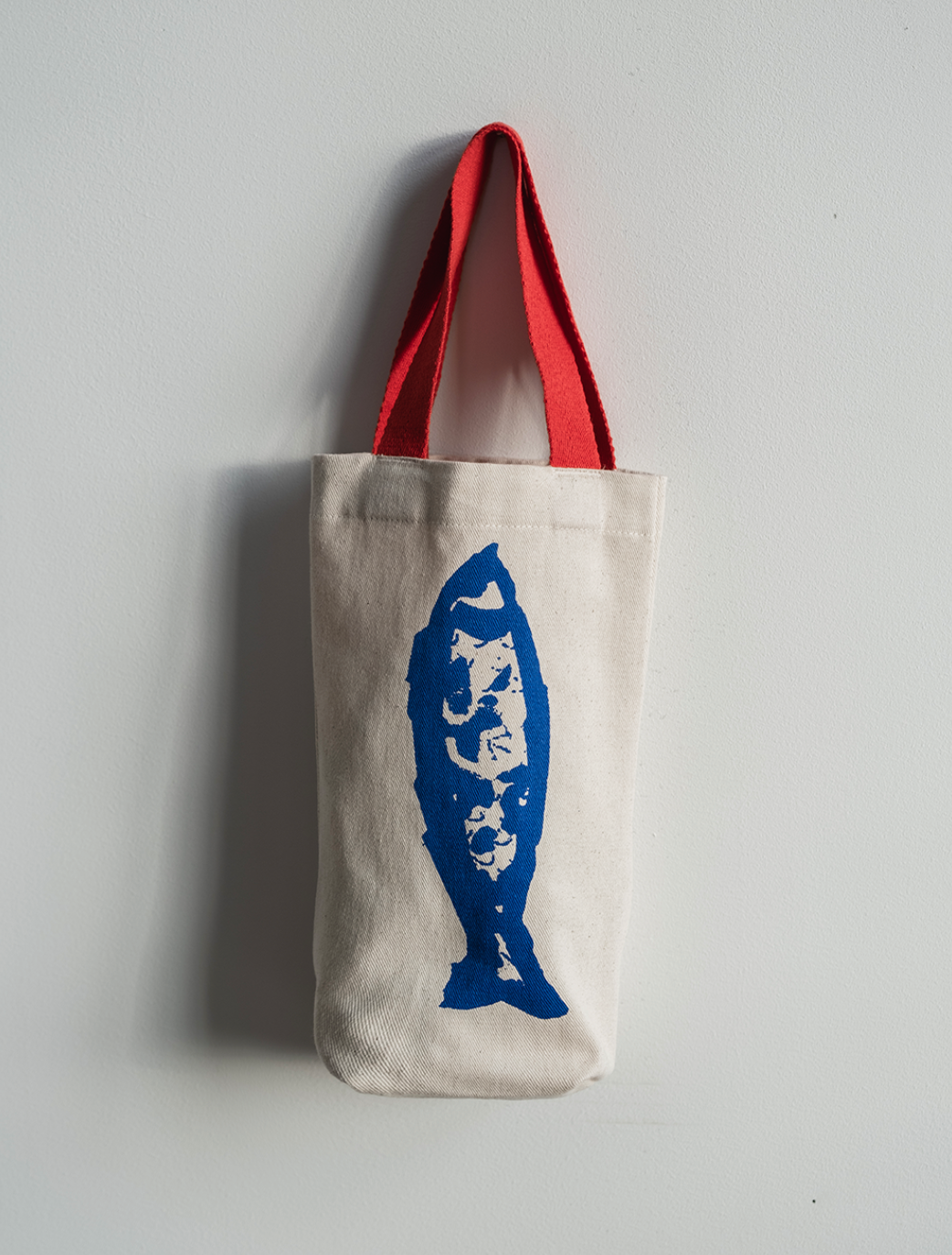 Flaska Bottle Tote with Wine Glass, Cheese & Fish
