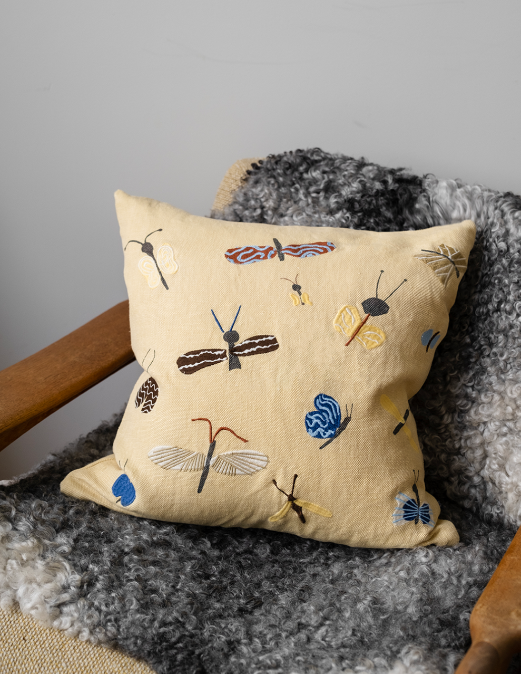 Slända (Dragonfly) Embroidered Cushion Cover