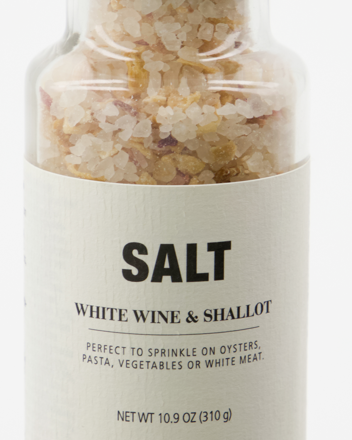 Nicolas Vahé Salt, White Wine & Shallot is a coarse sea salt blend in a clear bottle, perfect for oysters, pasta, vegetables or white meat. Net weight: 10.9 oz (310 g).