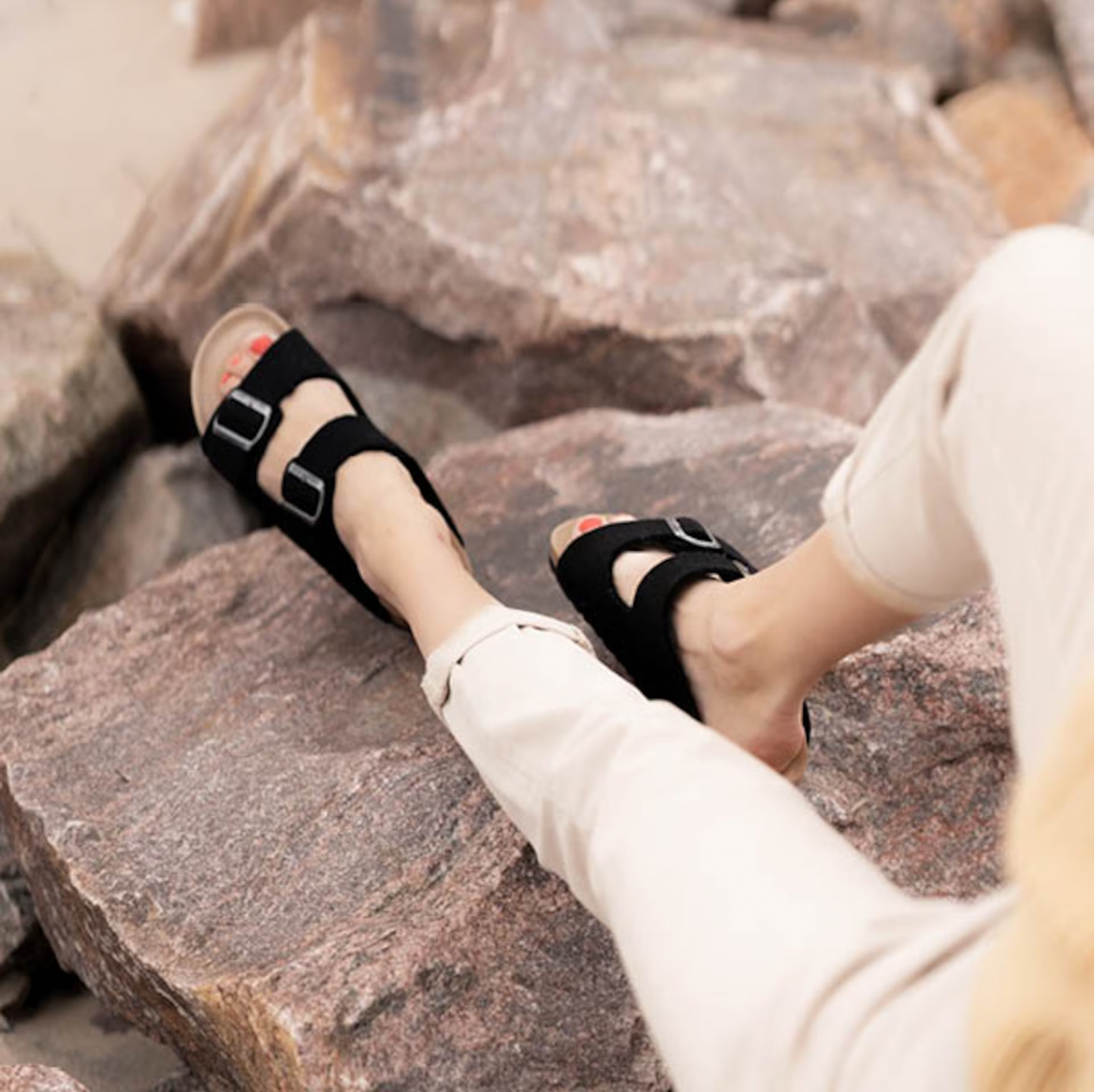 Sandals in Wool - Cassandra in Black