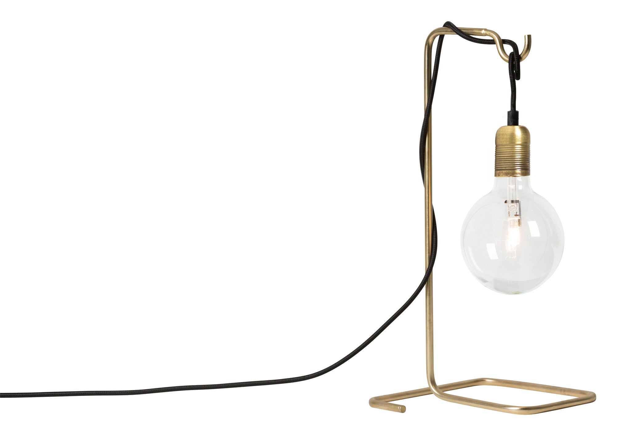The Watt & Veke table lamp features a brass stand, exposed LED bulb, and the Sladdis Cable_Black electrical cord extending to the left.