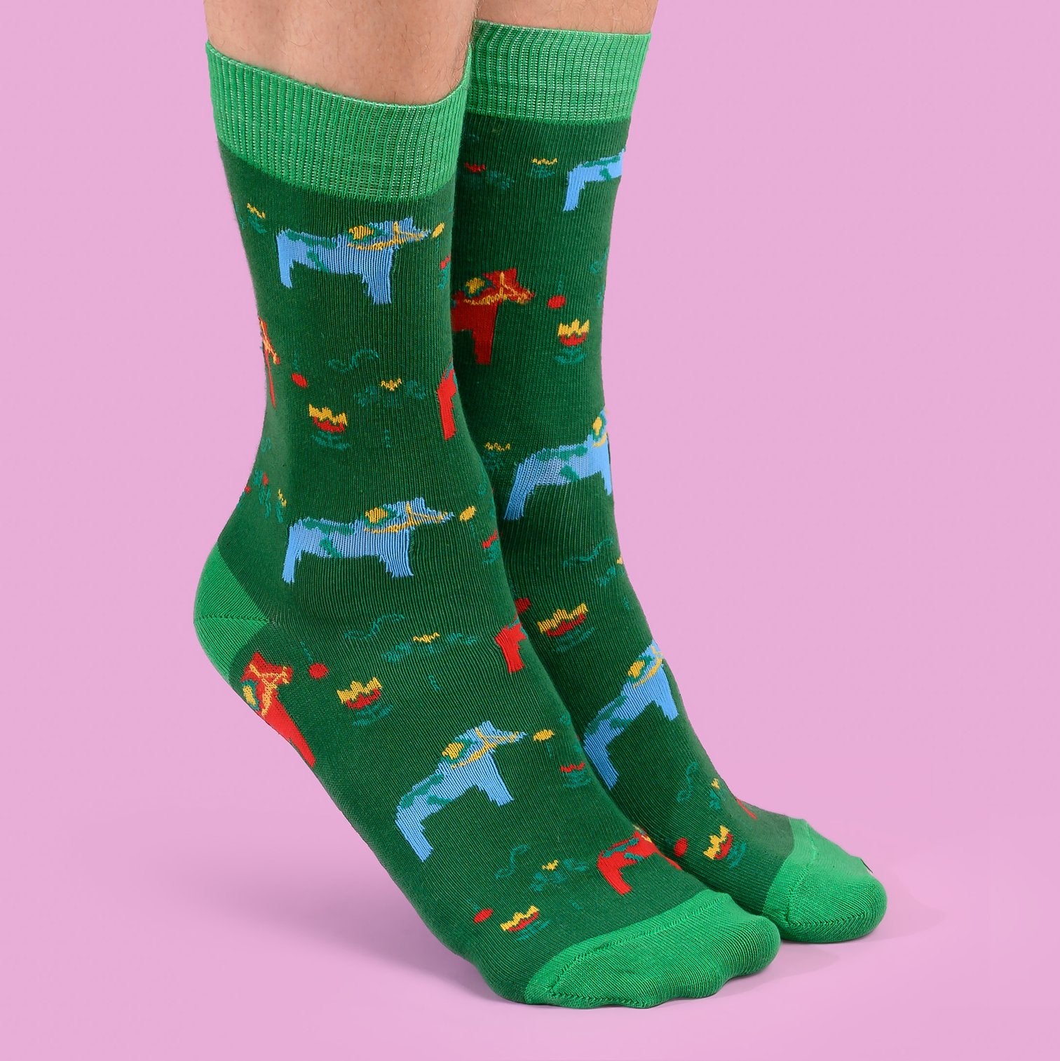 Dalahäst Dalahorse in Green Socks