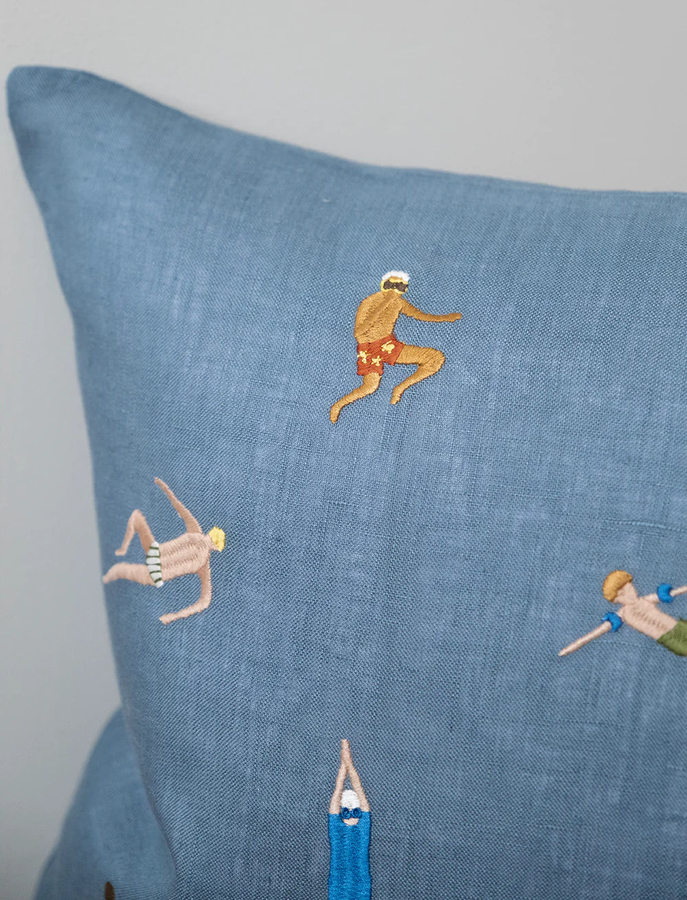 Swimmers Embroidered Cushion Cover w. Inner Cushion in Blue Linen