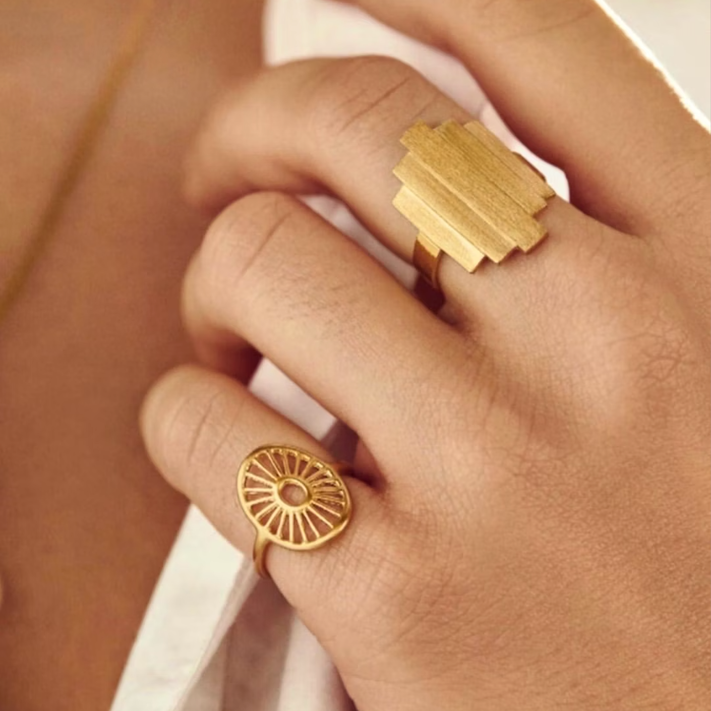 Brick Ring in Gold