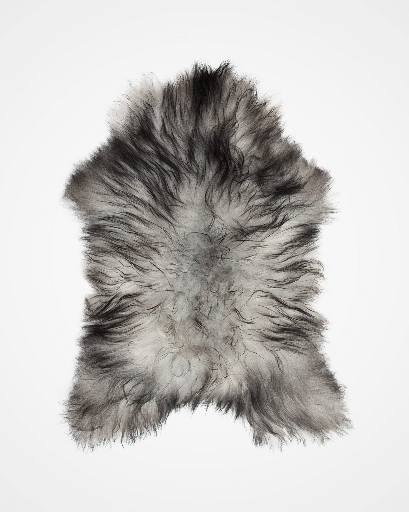 Sheepskin Icelandic - Longhaired in Natural Grey w. Black Tips