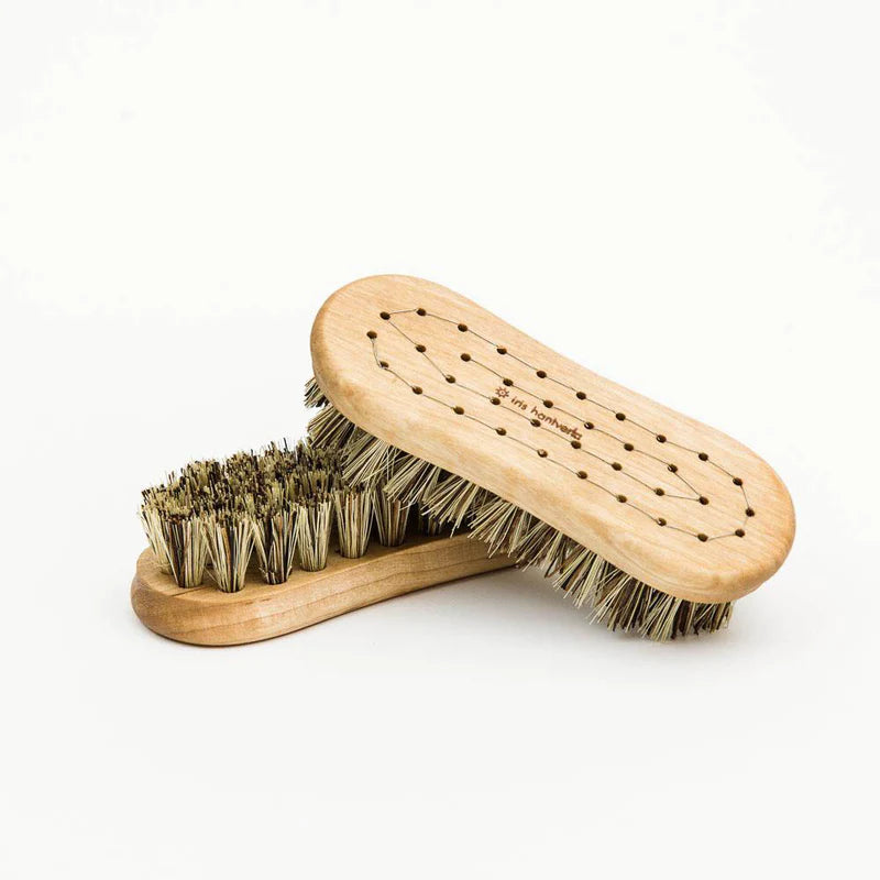Vegetable Brush in Oil treated Birch & Union
